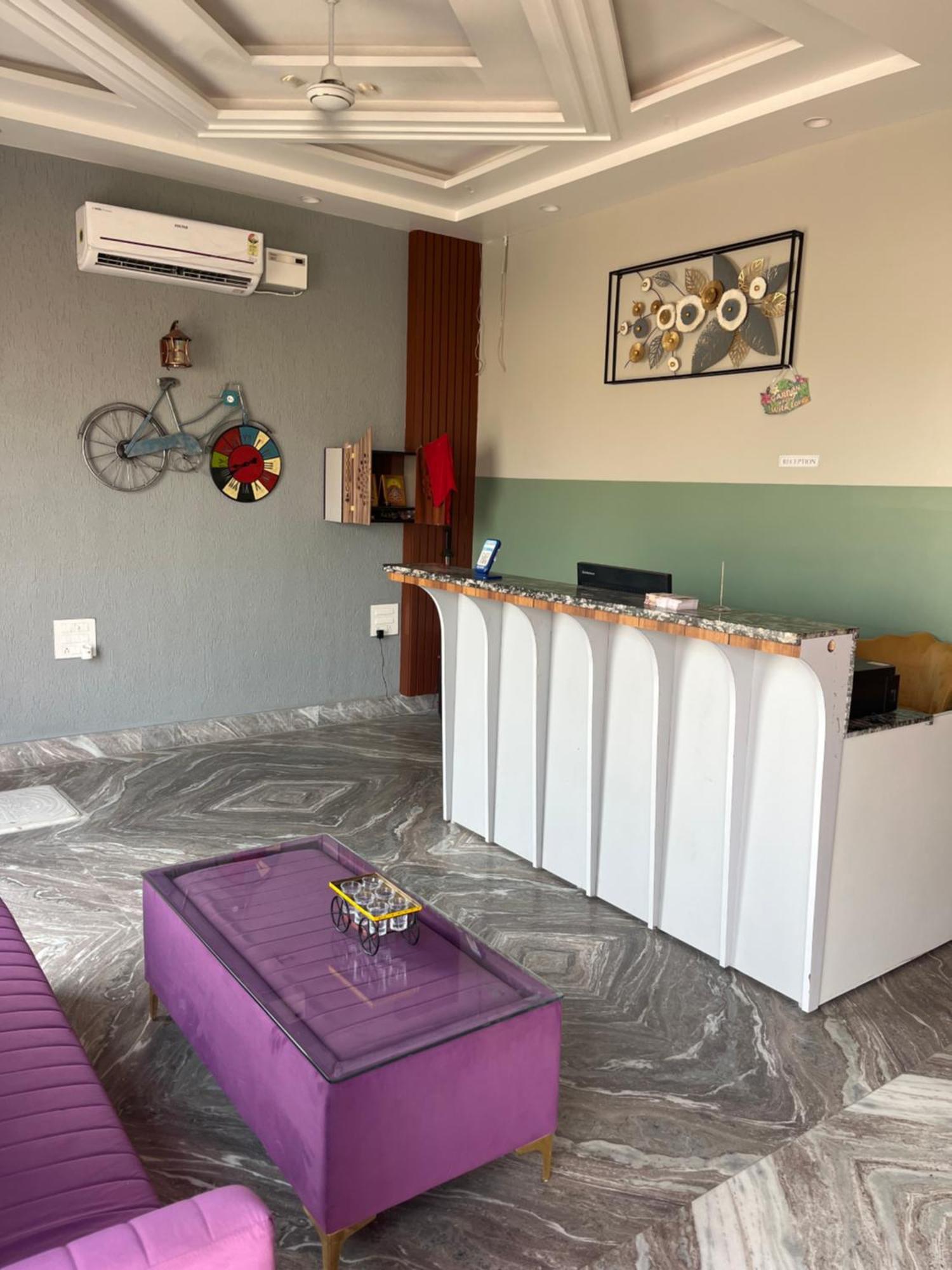 Hotel Ap Suratgarh Eksteriør bilde